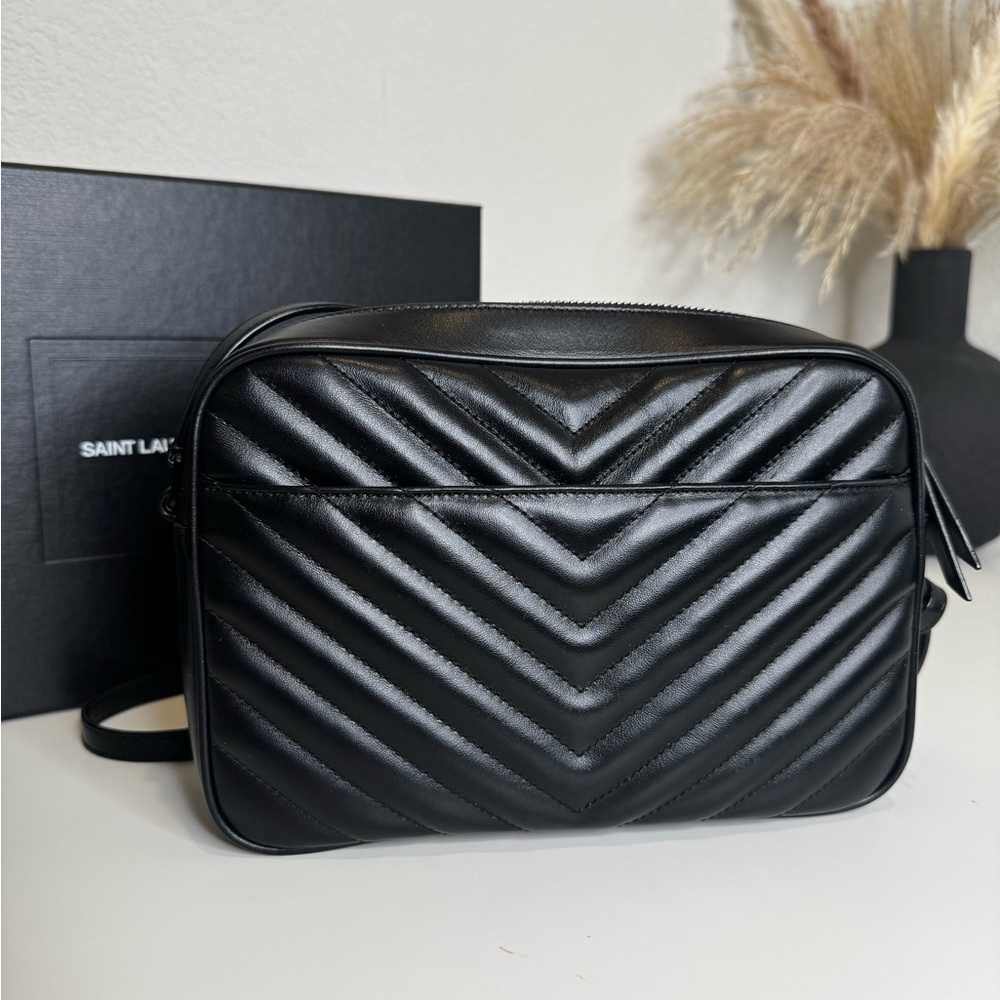 Authentic YSL Saint Laurent Monogram Monochrome Lou Camera Bag Black - Picture 3 of 4